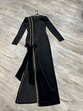 H&Y Collection dress Black Long Sleeve Velvet Evening Dress with Gold Chain Trim